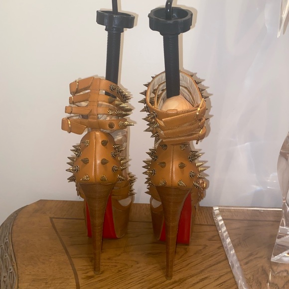 *******SOLD*******Christian Louboutin Botticellita Sandal - Picture 8 of 11